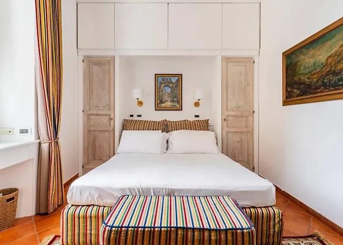 Fori Imperiali Luxe Mansion روما